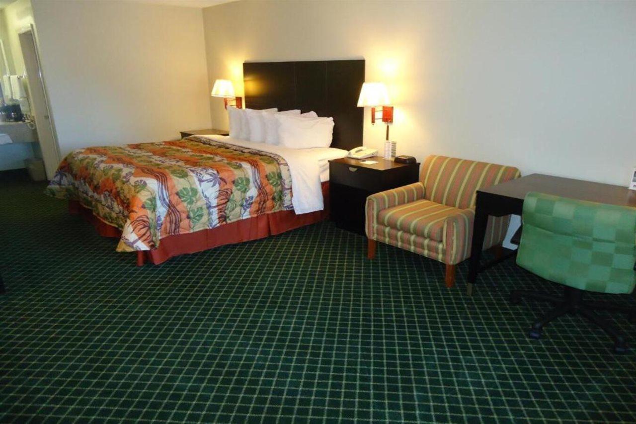 Days Inn By Wyndham Alma Extérieur photo