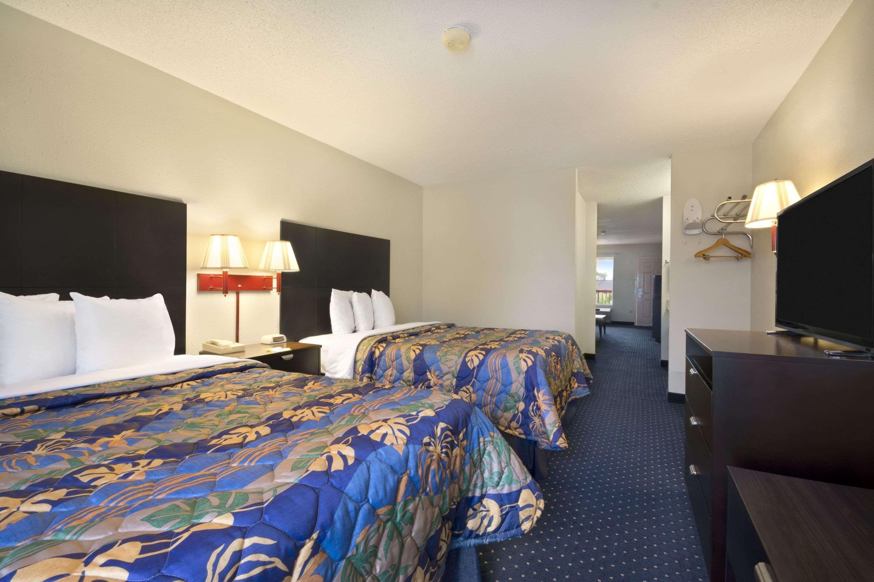 Days Inn By Wyndham Alma Chambre photo