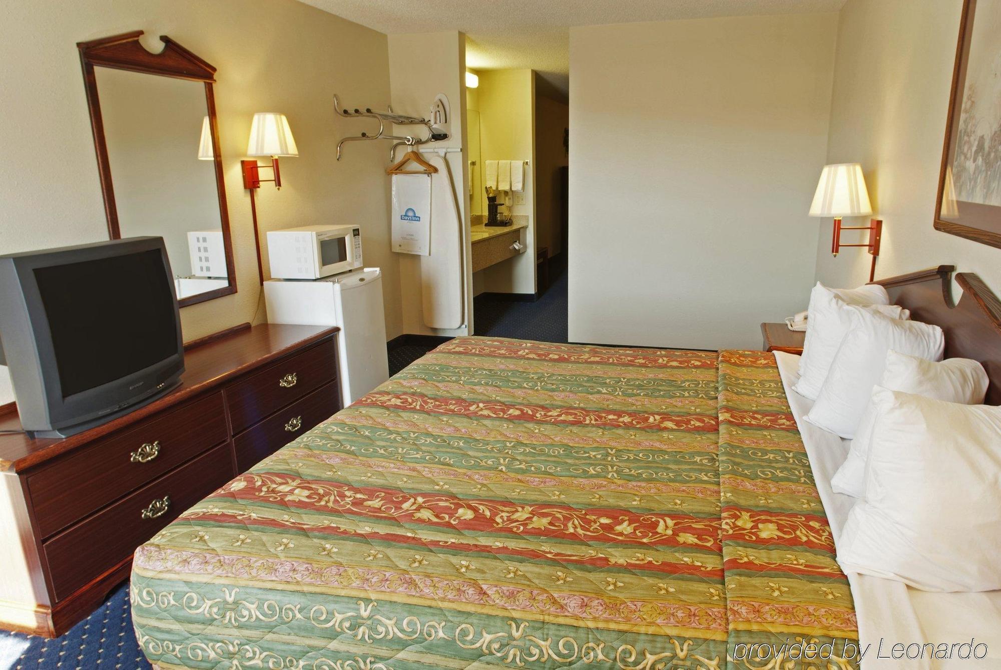 Days Inn By Wyndham Alma Chambre photo
