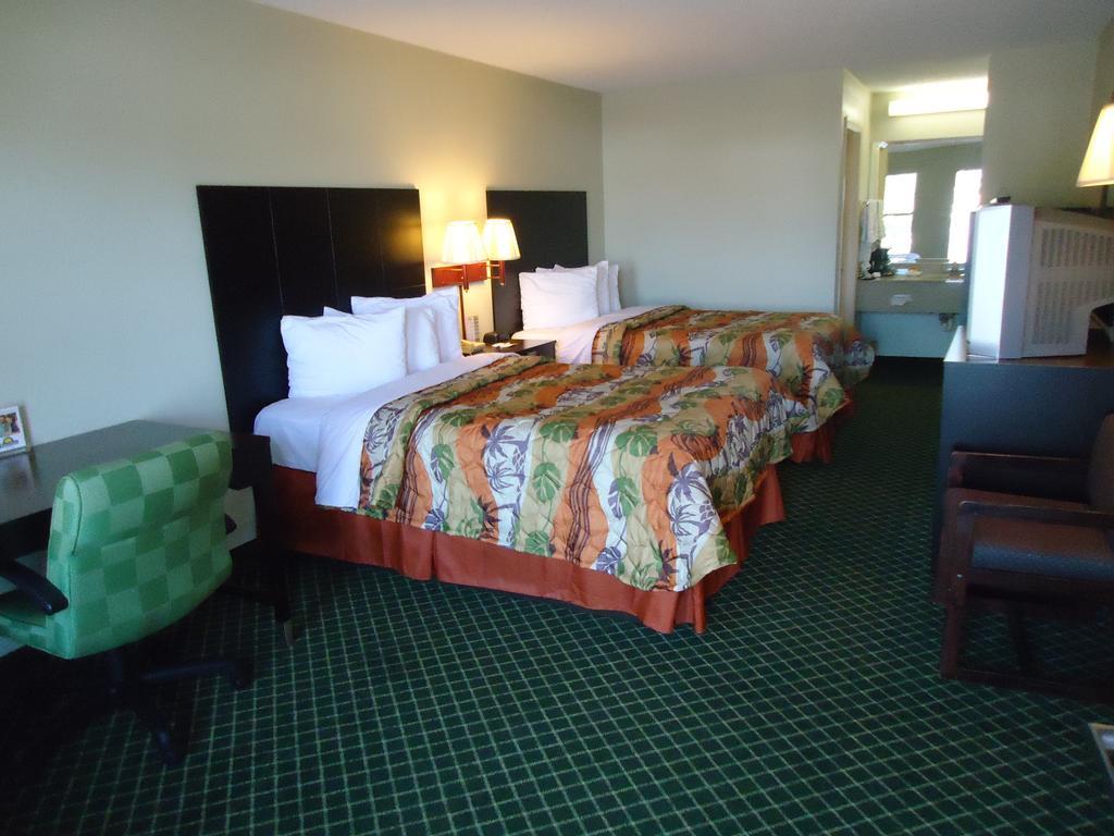 Days Inn By Wyndham Alma Extérieur photo